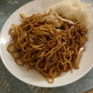 基本のソース焼きそば(そばめし)